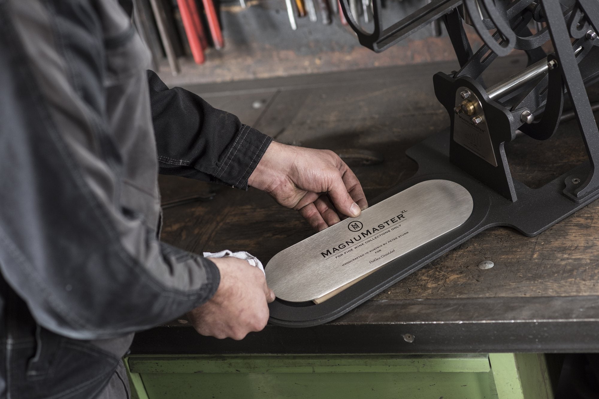 A MagnuMaster frame with a personalised, engraved name-plate
